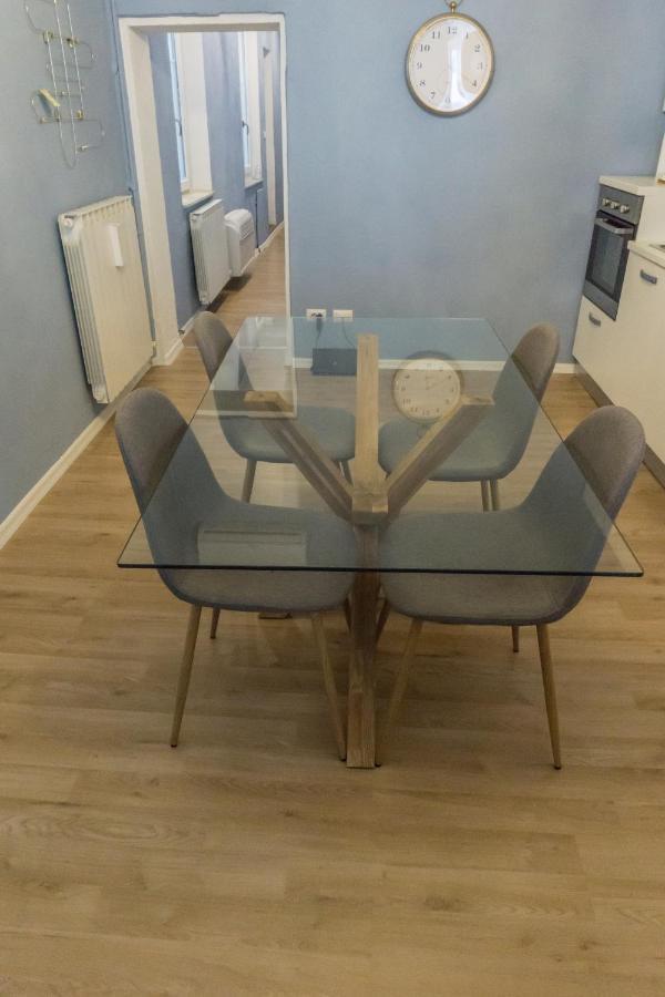 Appartement Lo Specchio à Parme Extérieur photo